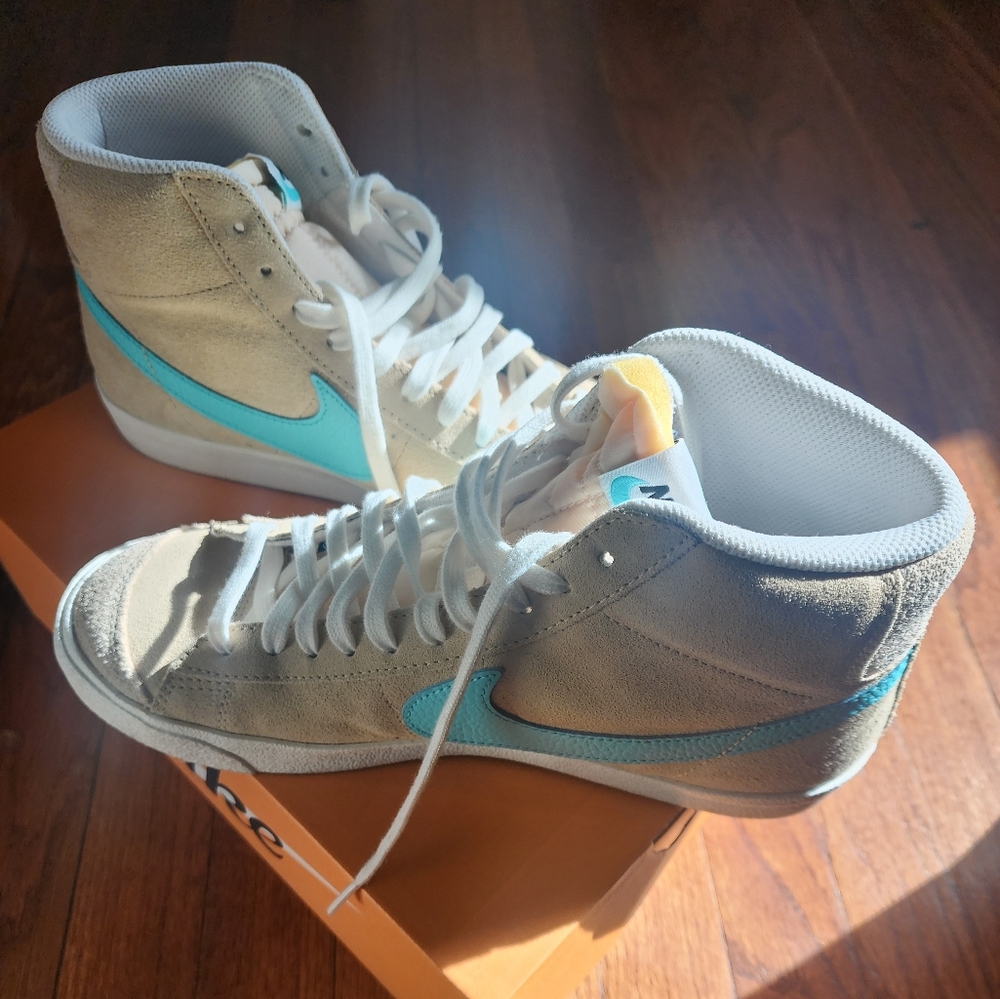 Nike Blazer Mid '77